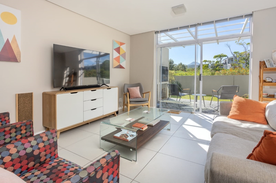 3 Bedroom Property for Sale in Somerset Lakes Western Cape